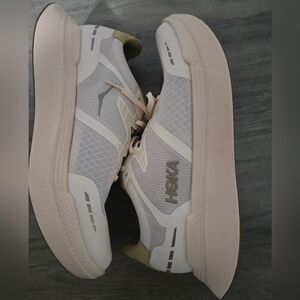 HOKA Men's Peach and Tan Sneakers